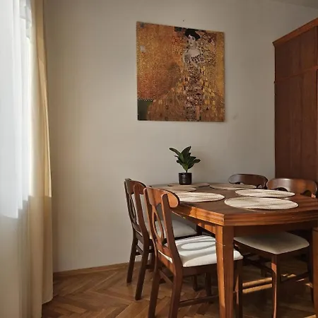 펜션 Goldenberg House